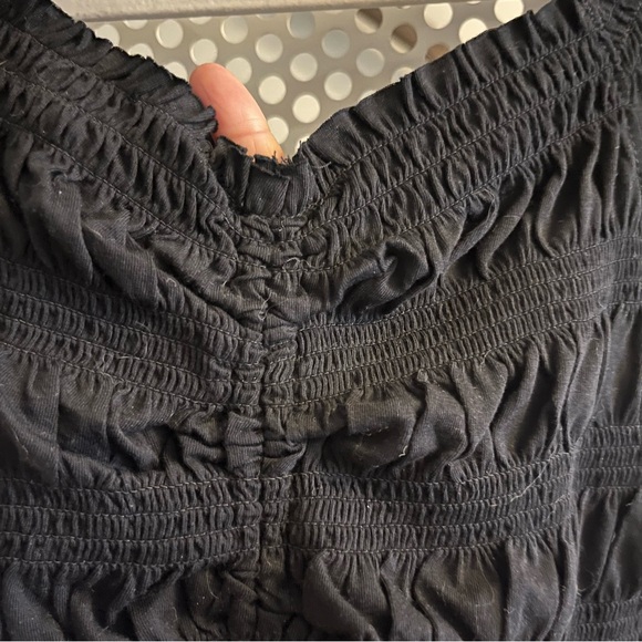 Garage Cropped Ruffled and Puffed Short Sleeve Smocked Top Size Small Black NWT - Picture 10 of 12